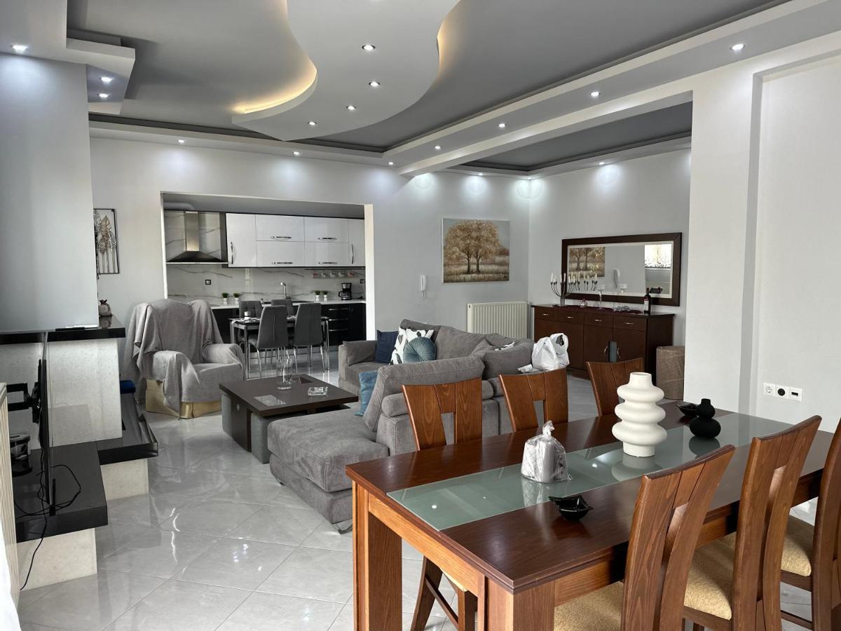 Luxury Apartment Amarynthos Esterno foto