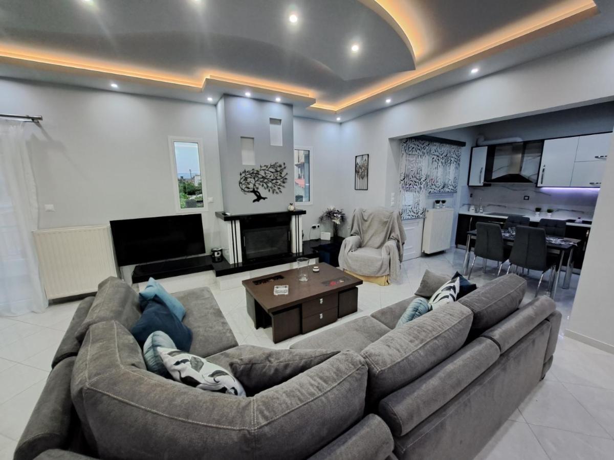 Luxury Apartment Amarynthos Esterno foto