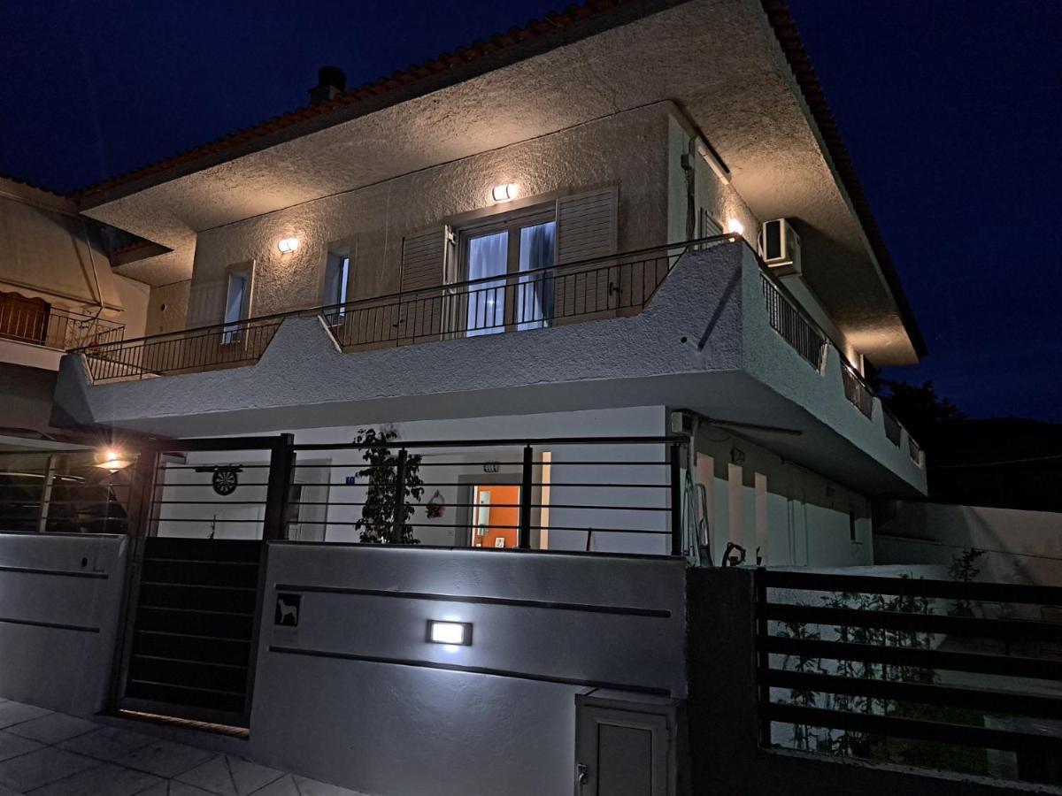 Luxury Apartment Amarynthos Esterno foto