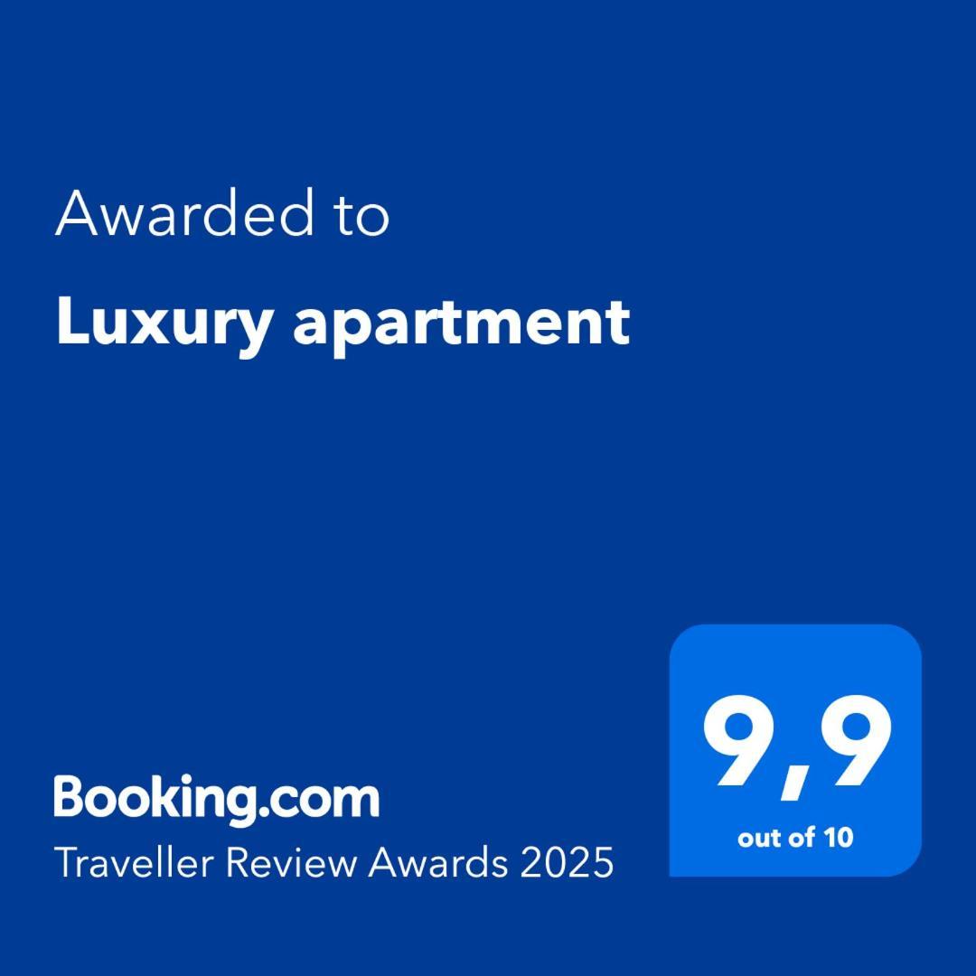 Luxury Apartment Amarynthos Esterno foto